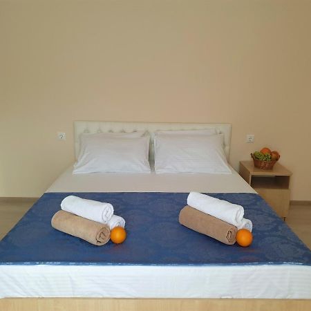 Arda Hotel Gagra Bagian luar foto