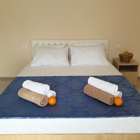 Arda Hotel Gagra Bagian luar foto