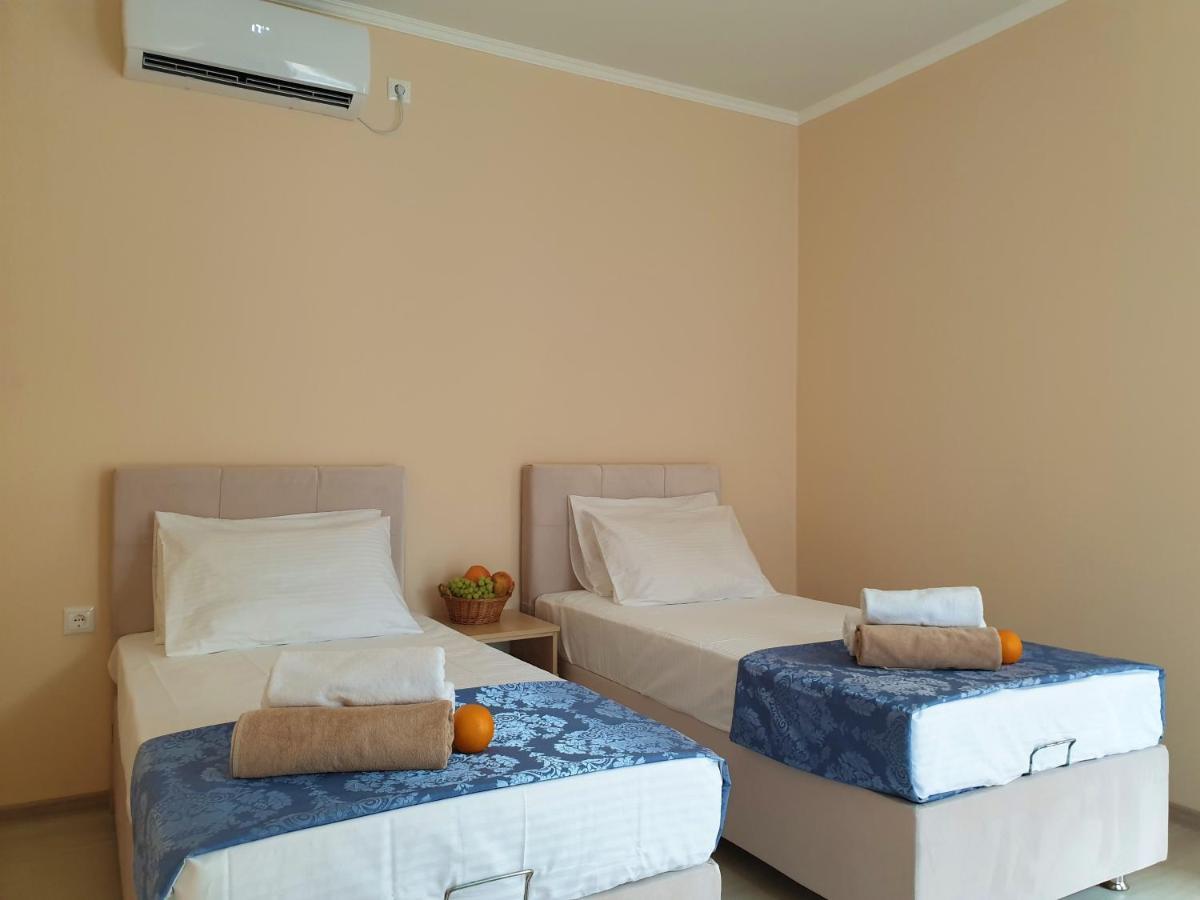 Arda Hotel Gagra Bagian luar foto