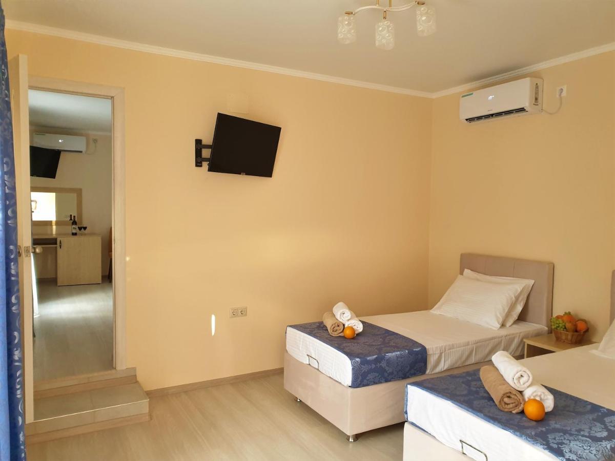 Arda Hotel Gagra Bagian luar foto