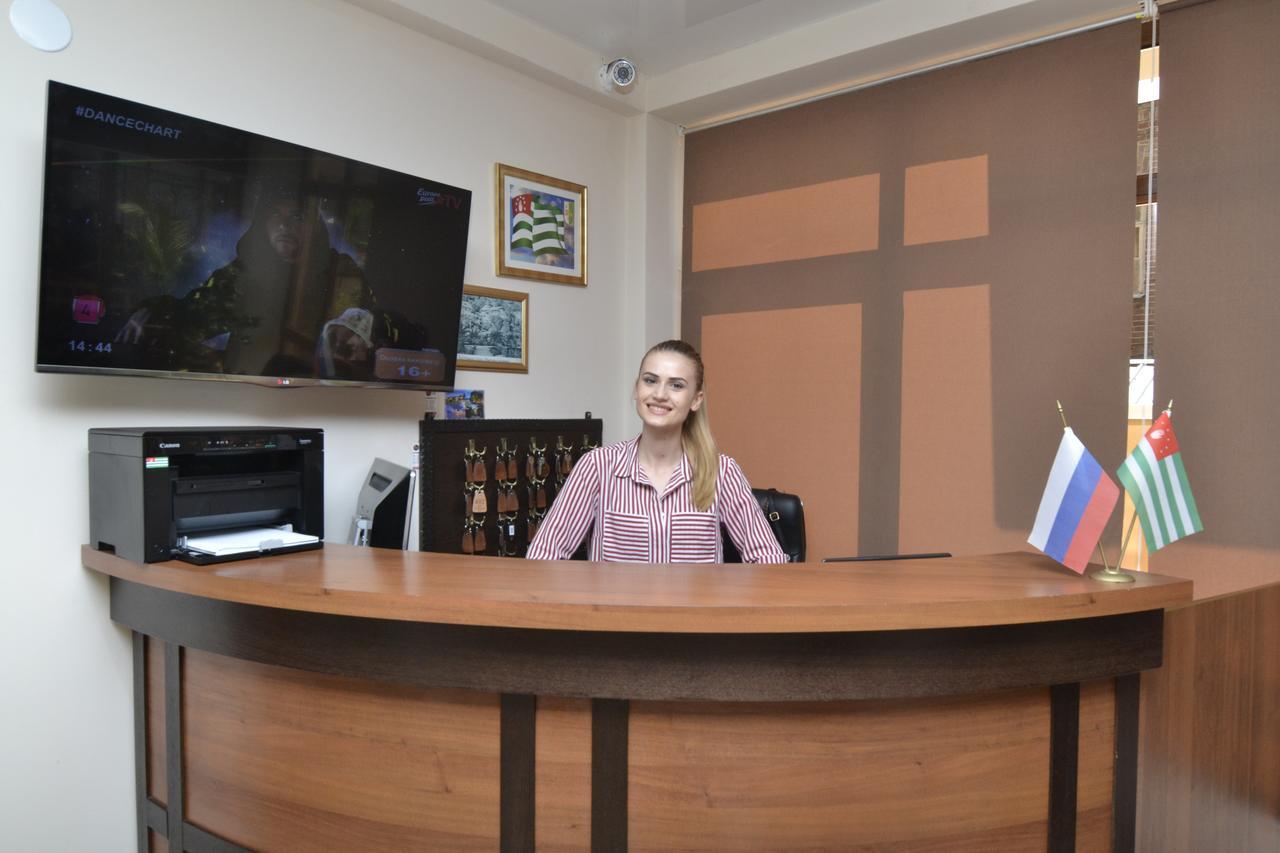 Arda Hotel Gagra Bagian luar foto