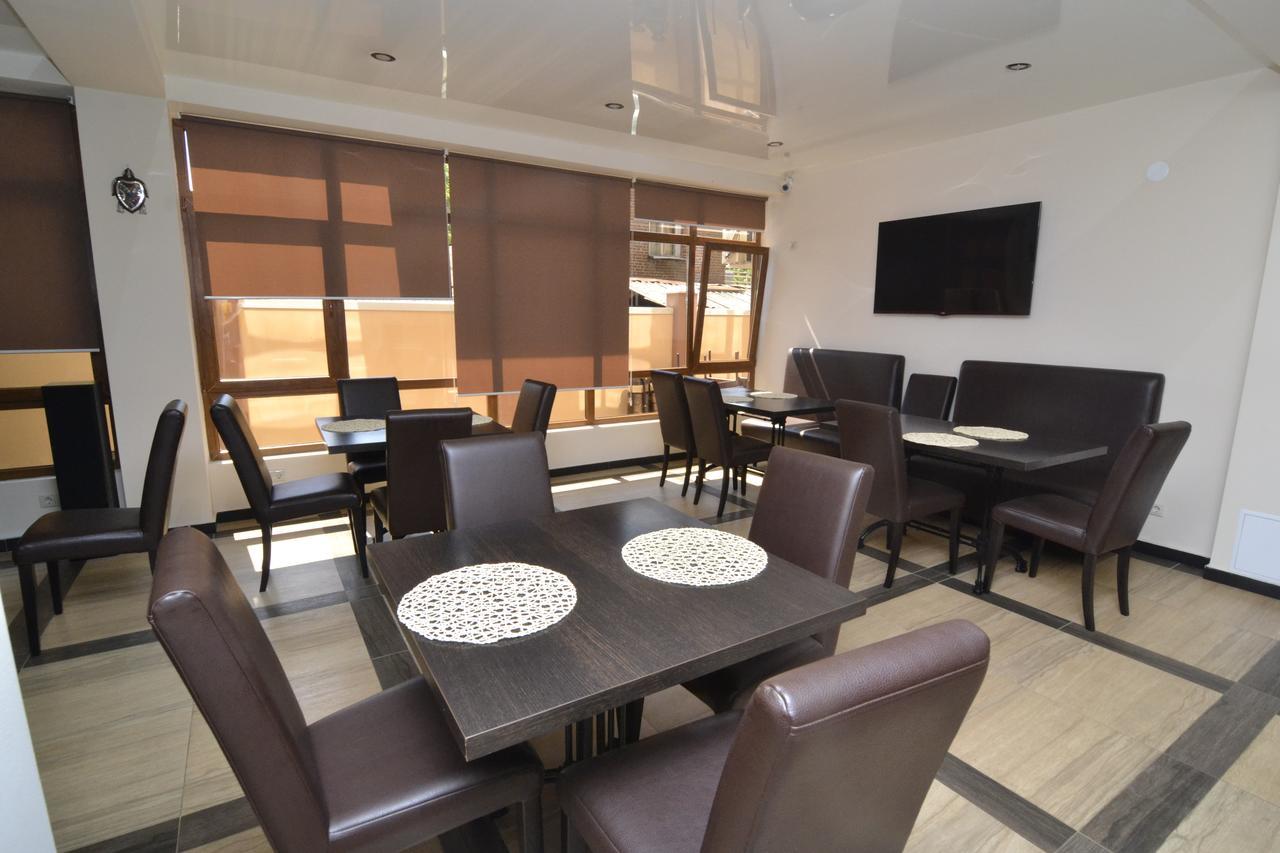 Arda Hotel Gagra Bagian luar foto