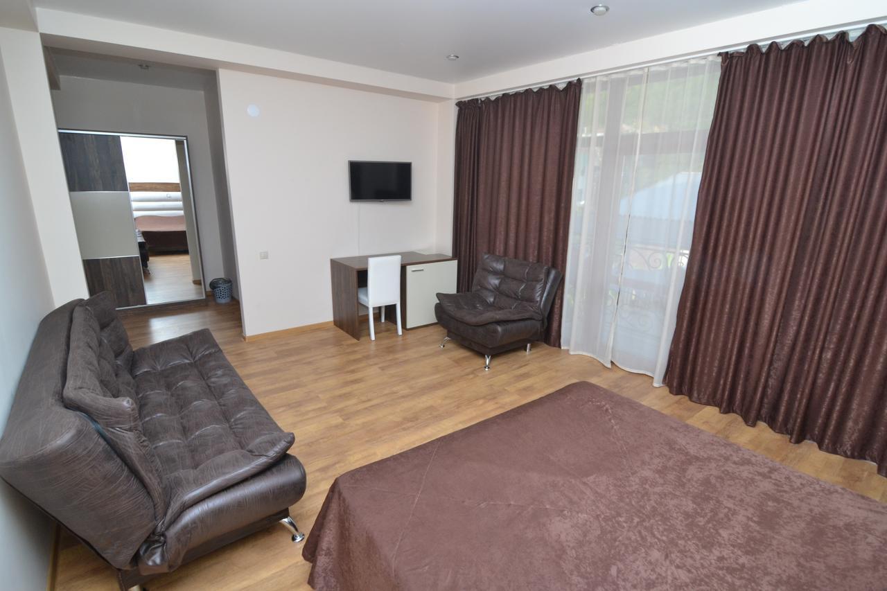 Arda Hotel Gagra Bagian luar foto