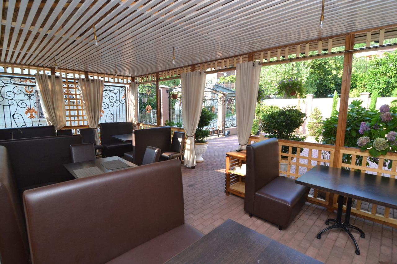 Arda Hotel Gagra Bagian luar foto