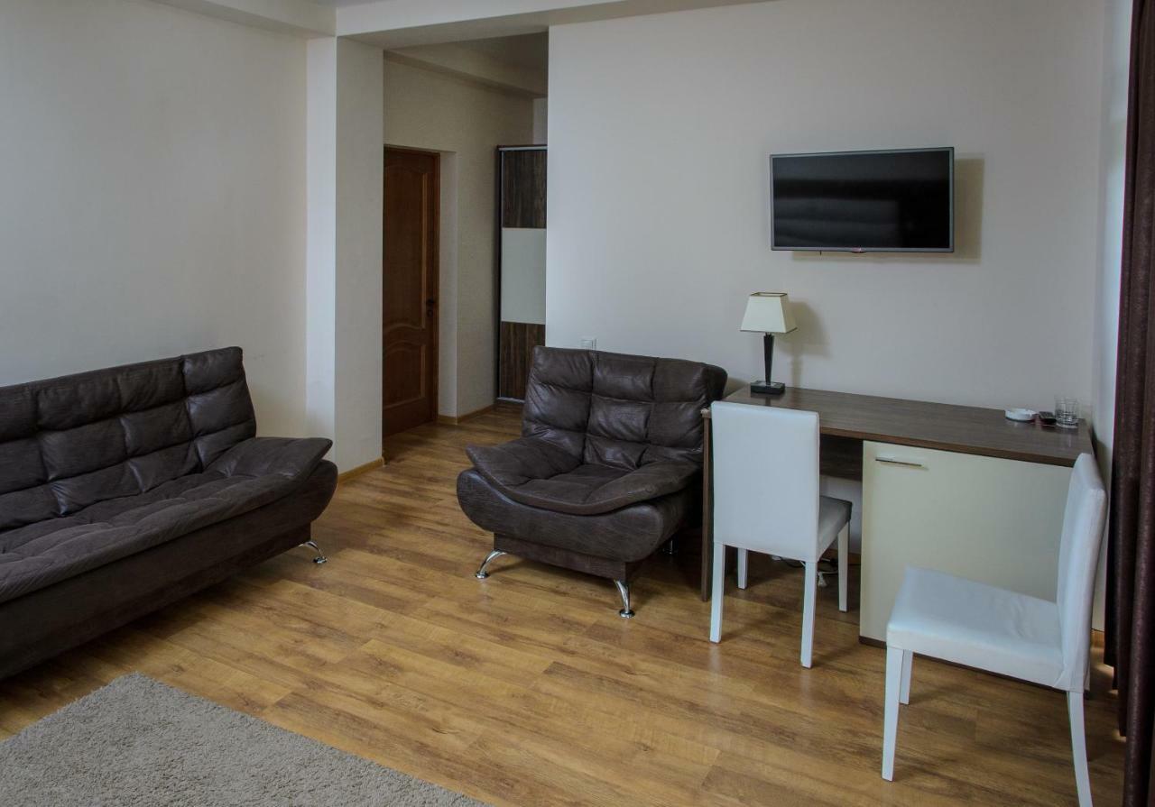 Arda Hotel Gagra Bagian luar foto